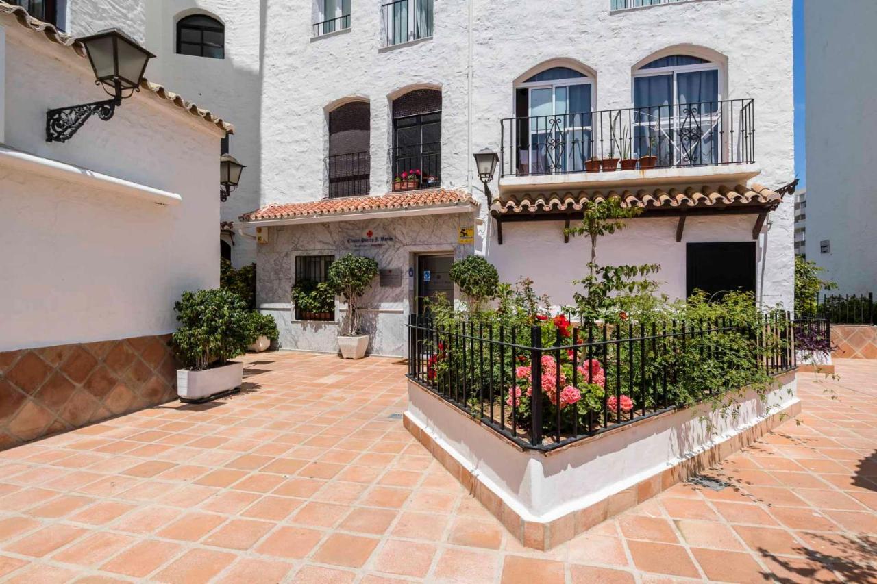 Puerto Banus Luxurious Apartment In The Heart Of The Port Marbella Bagian luar foto