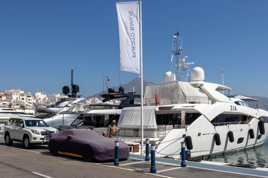 Puerto Banus Luxurious Apartment In The Heart Of The Port Marbella Bagian luar foto